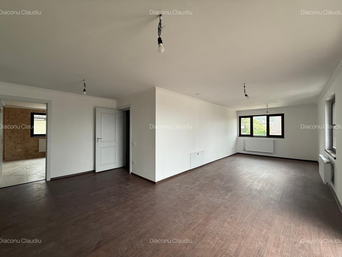 Casa D+P+E+M Bucium 225mp util - 6 camere - 3 bai - Garaj - 470mp teren - 1