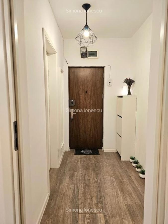 De închiriat: ap. 4 cam-sediu firma/locuit-pet friendly-Bd. Lacul Tei - 12