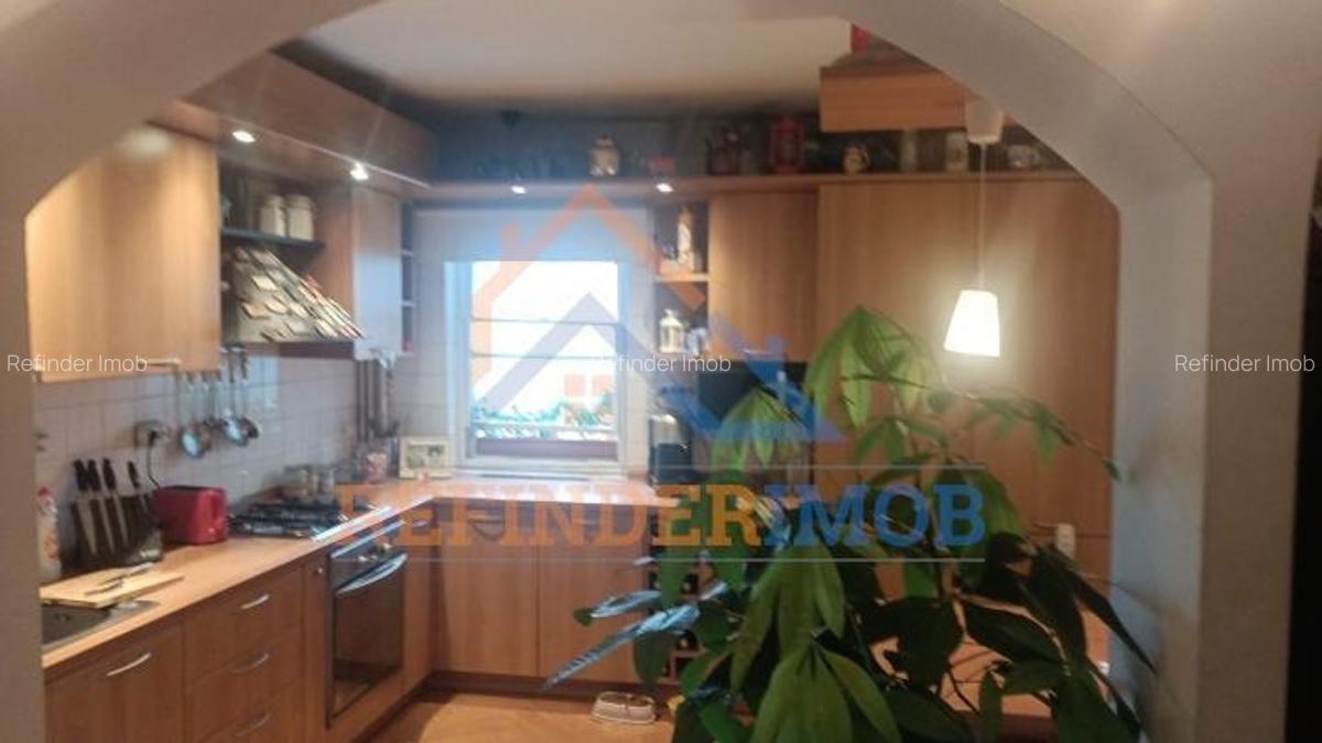 Vanzare apartament 3 camere, zona 13 Septembrie, Marriott, sector 5 - 2