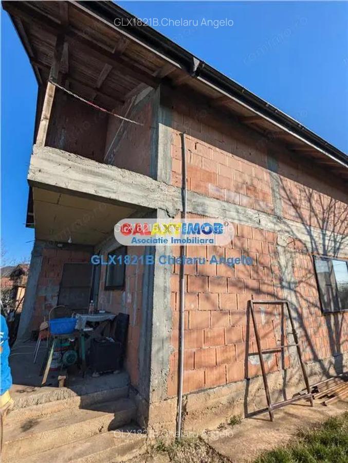 Adunatii Copaceni vila P+1 ,5 camere,suprafata 165 mp, teren 1300 mp - 8