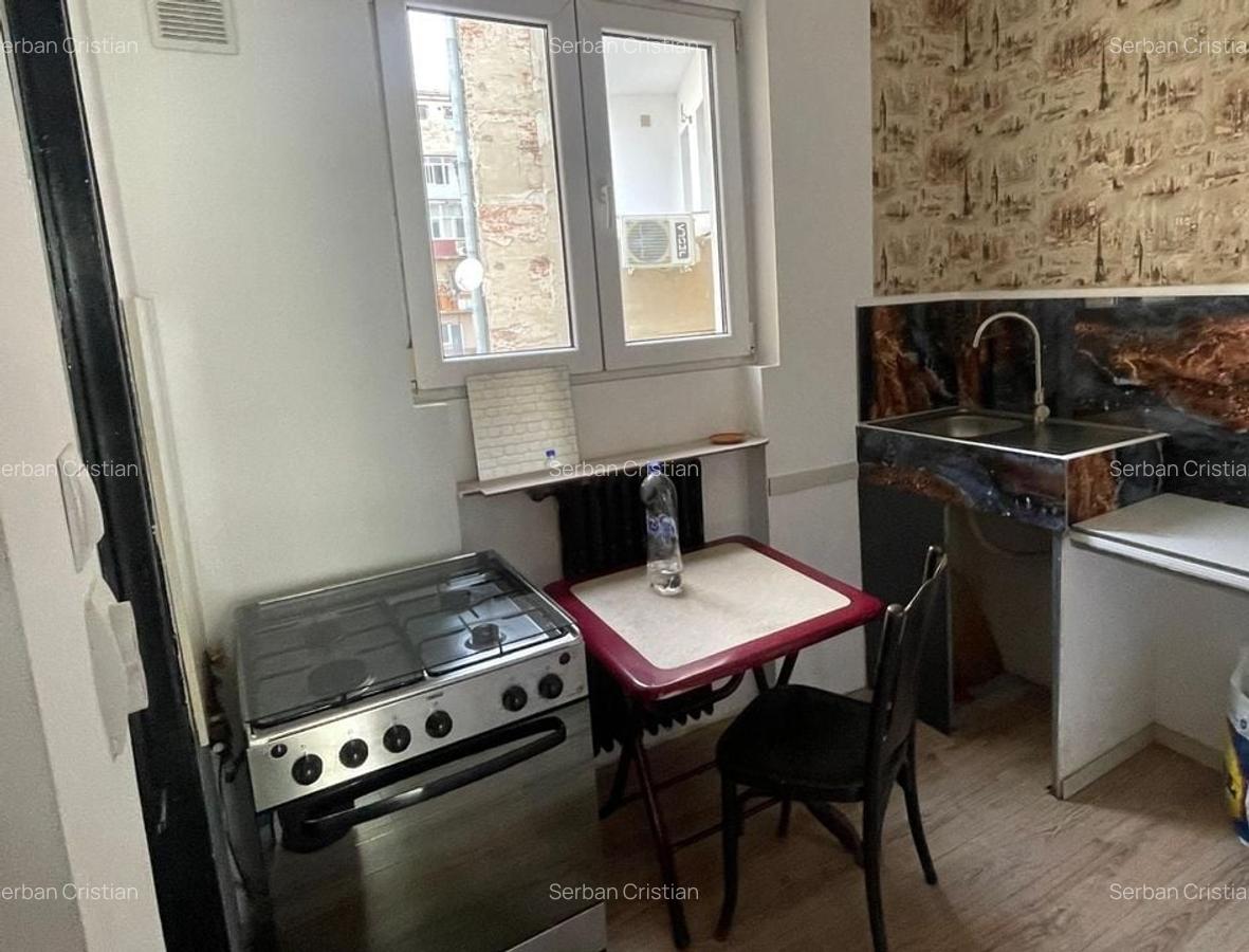 Central Coltea apartament 3 cmaere de inchiriat - 8