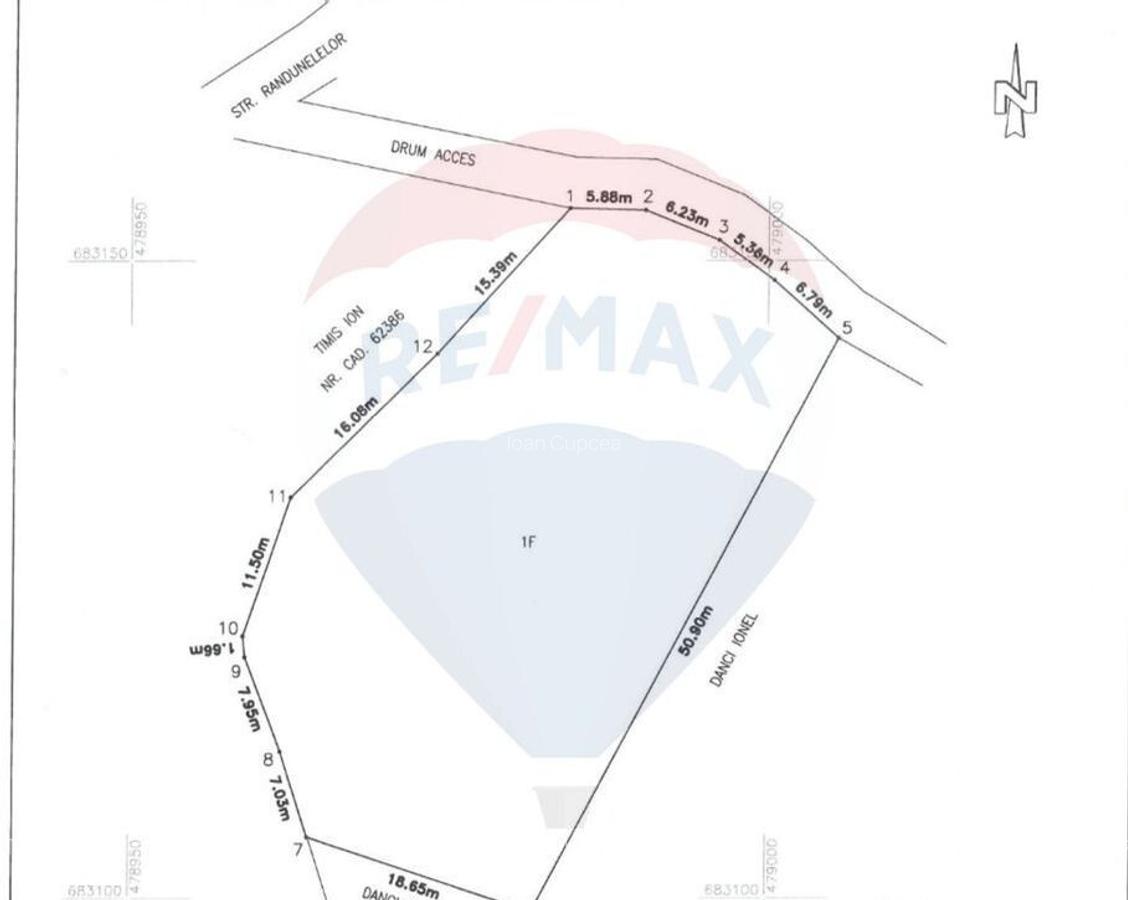 Teren Bor?a / Strada Randunelelor langa Biserica - 12
