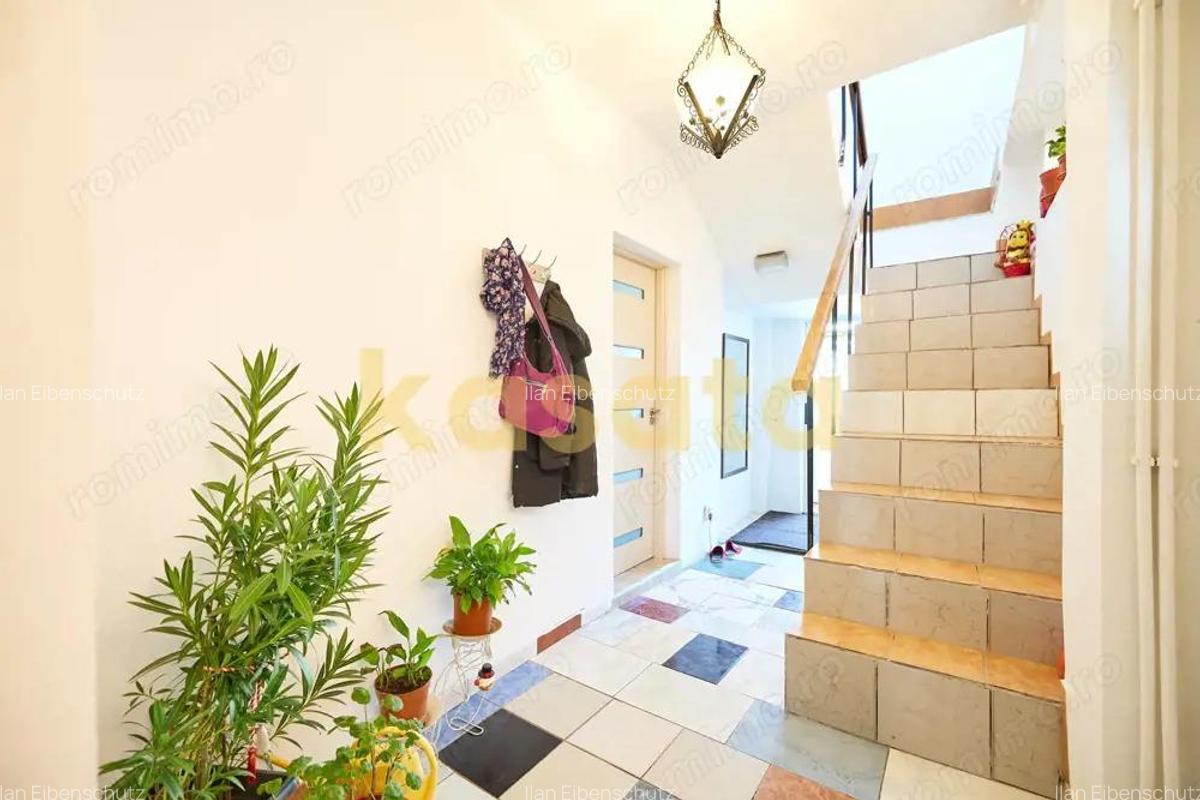 Casa cu 4 camere si curte | zona Regie | teren 252 mp - 10