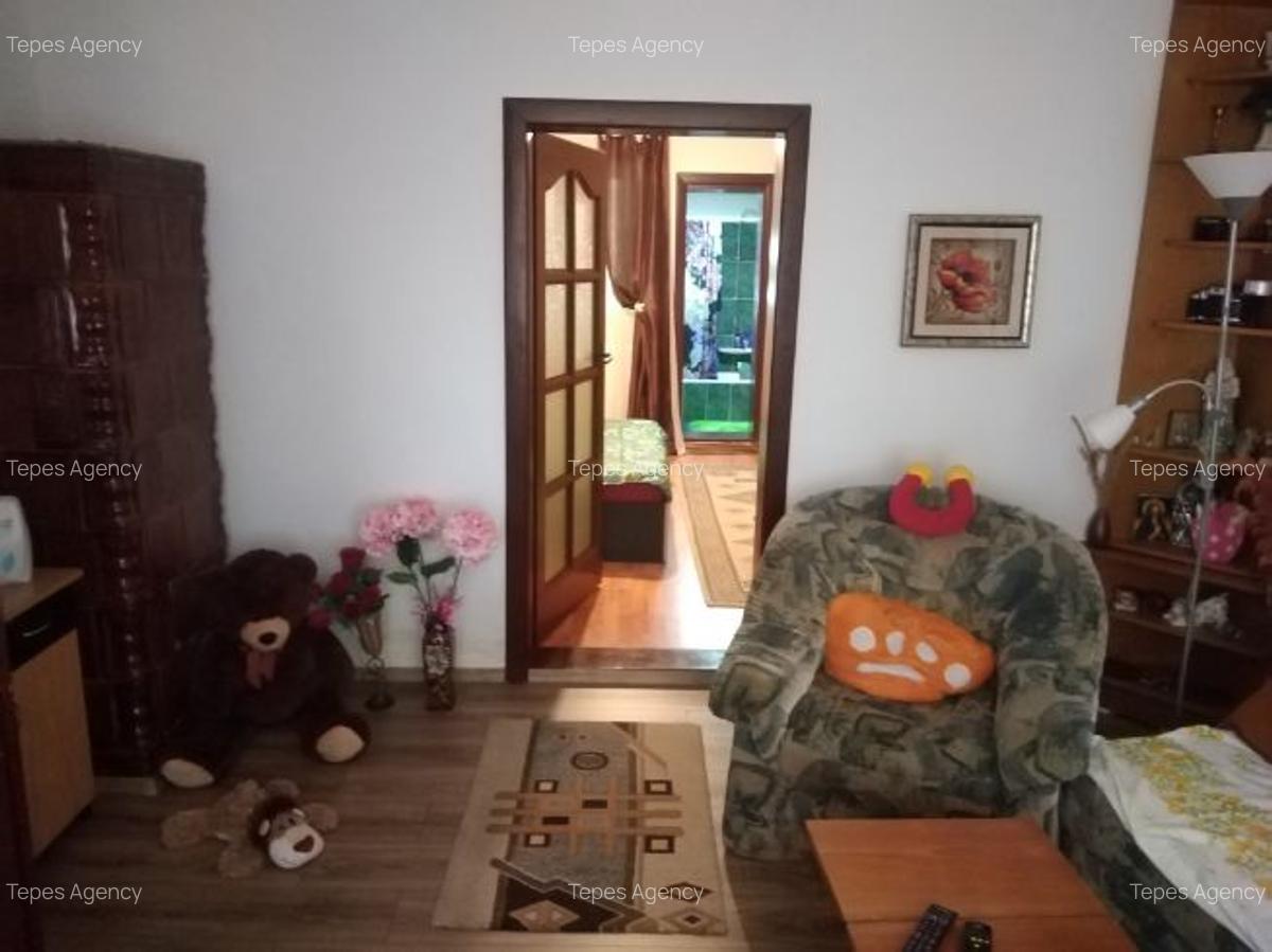 Casa, Timisoara, Plopi, 2+1 camere, 663mp teren, utilitati - 3