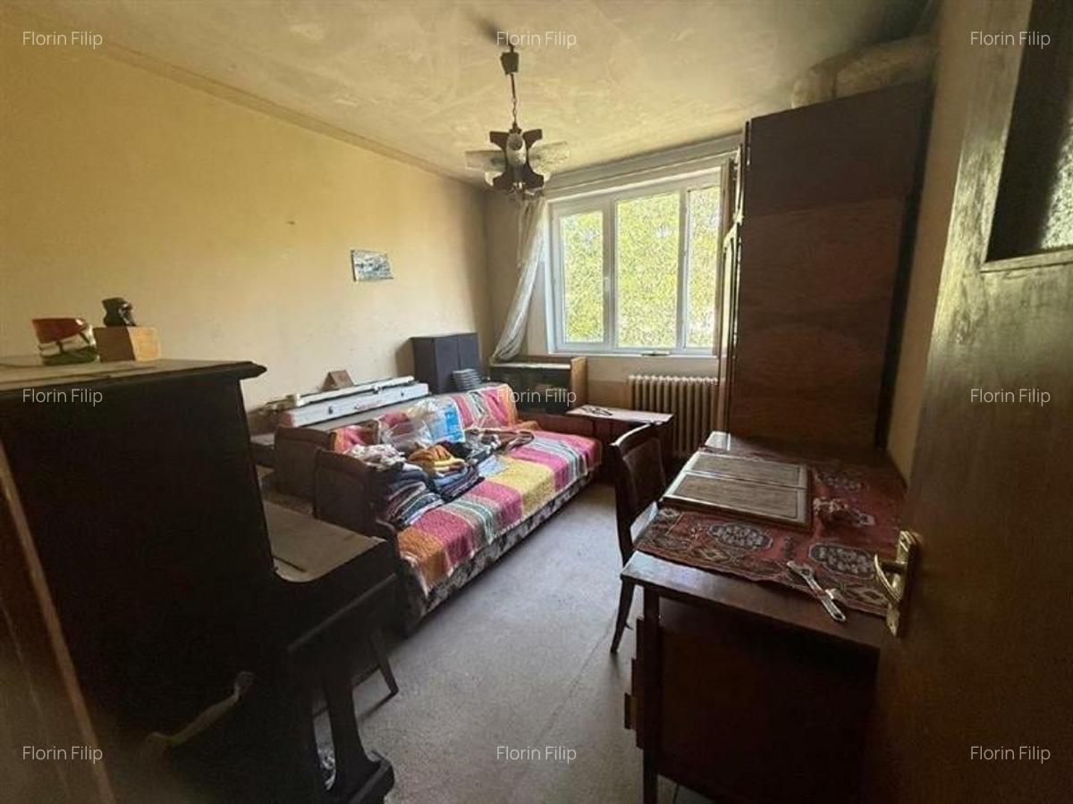 Apartament 4 camere Metrou 1 Decembrie 1918 - 2