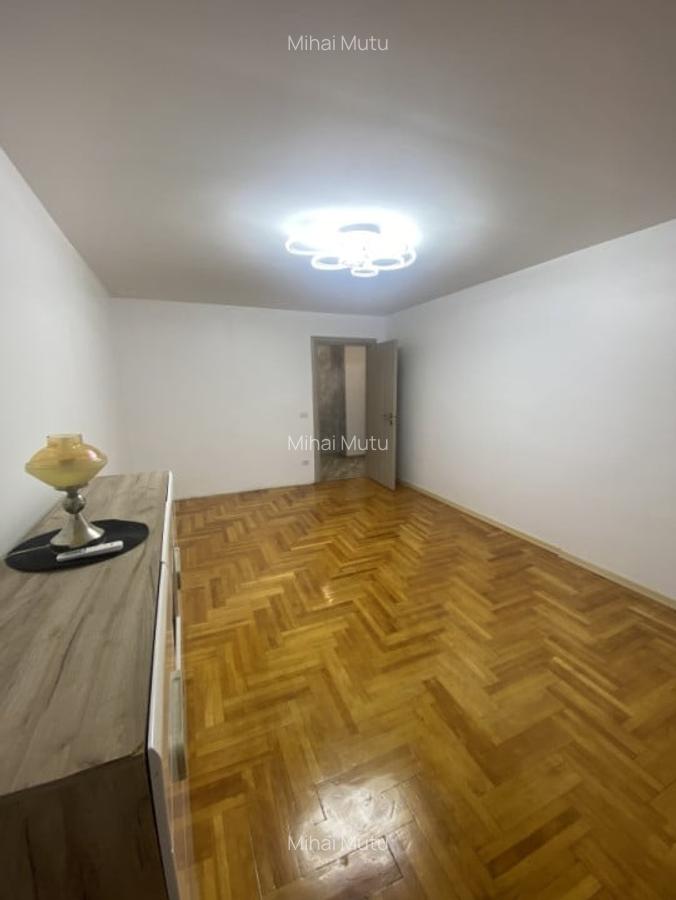 Vanzare apartament 3 camere Centrul Civic Brasov - 12