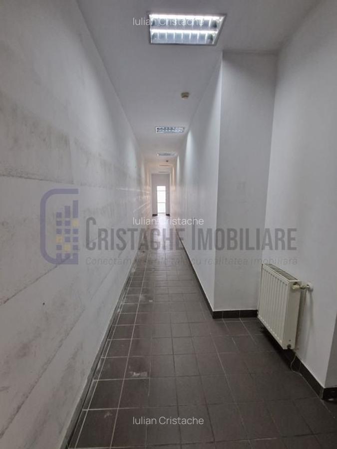 Comision 0! Fostă agenție bancară, 275 mp, clădirea RECOM,  P-ța Muncii - 6