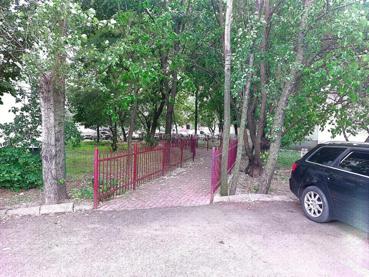 TEREN 422 m.p., situat in Calea Calarasi(Fost Nr.289), Nr. 293, jud. Bucuresti - 3