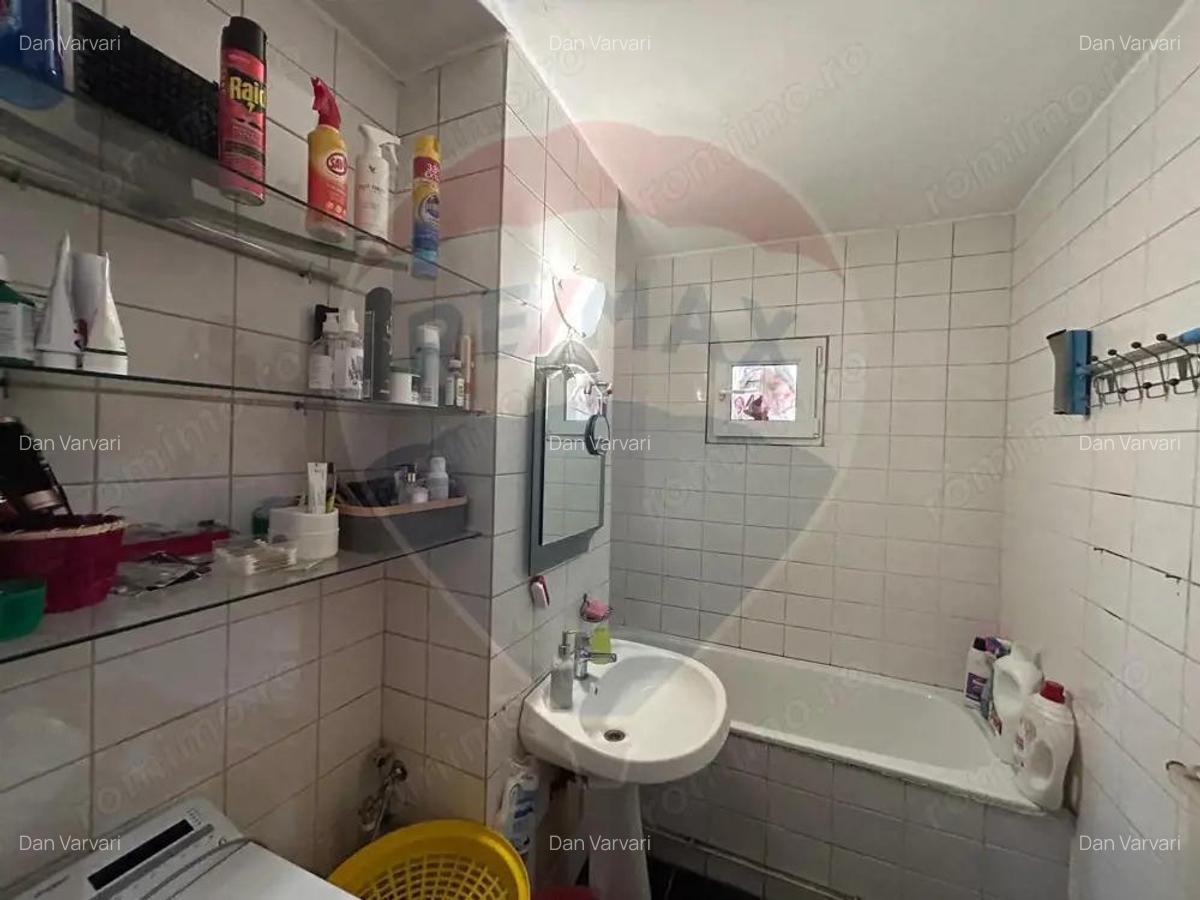 Apartament 3 camere in zona Central (zona OMV) Salonta - 7