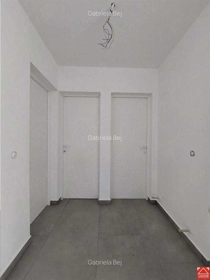 Casa noua cu piscina in Fantanele - 11