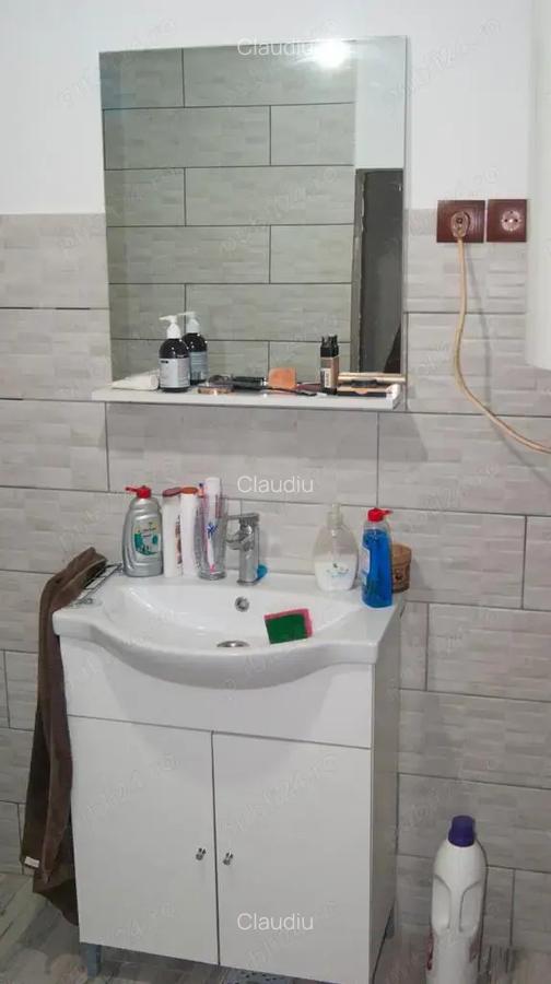 Vand casa de vacan?a la pre? de apartament - 8
