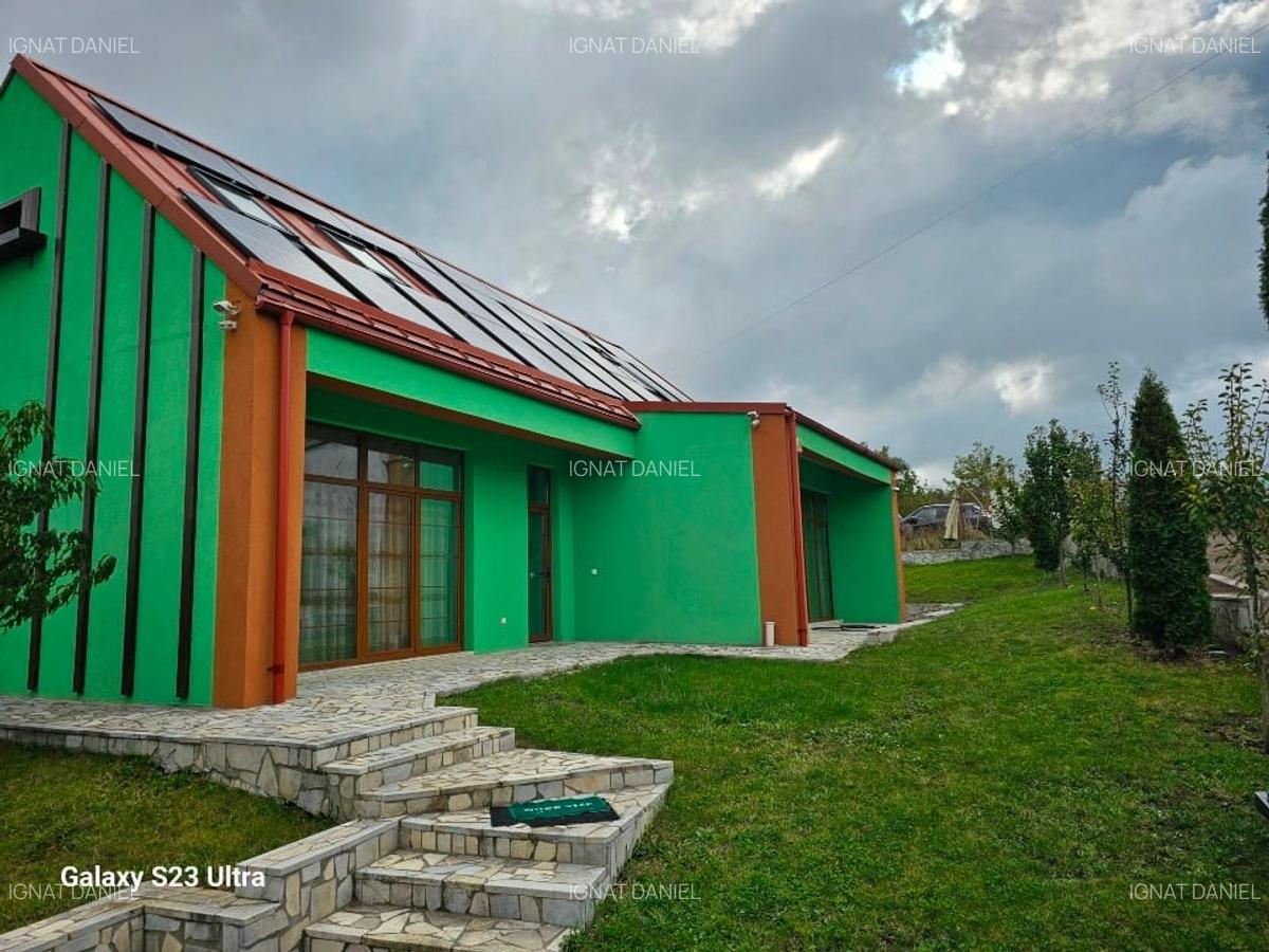 Casa de închiriat Dezmir,  str. Avram Iancu, 950 E - 4 Casa de închiriat Dezmir,  str. Avram Iancu, 950 E - 4