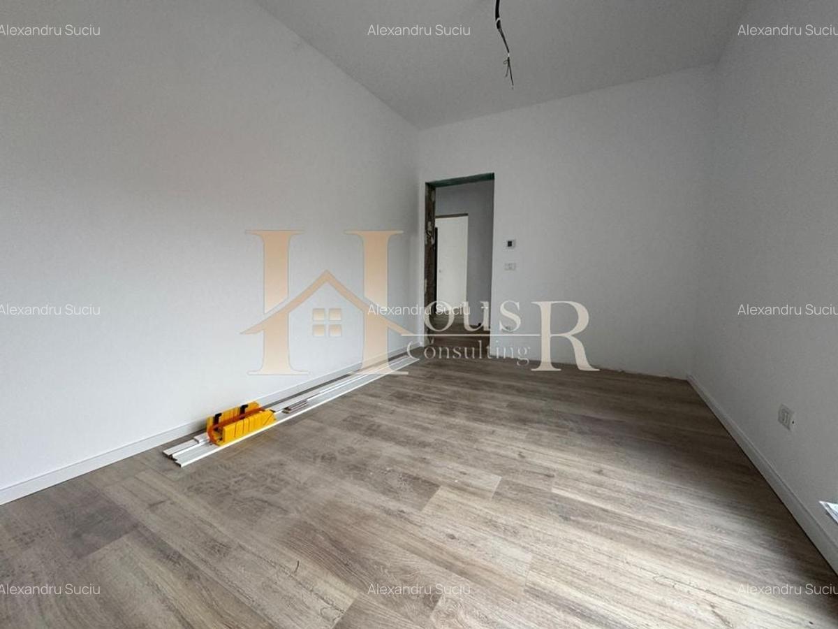 Casa Individuala in Oras.Proiect Modern.Car Port - 12