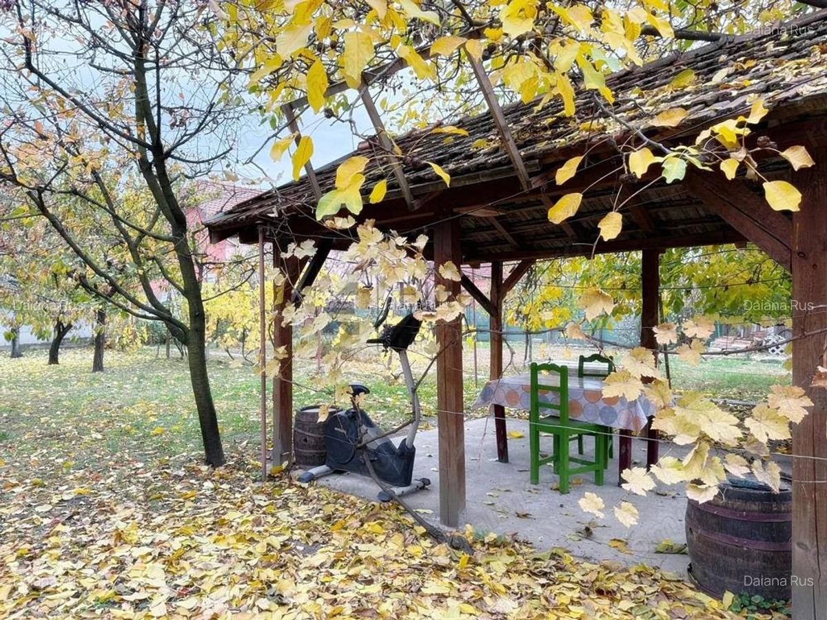 Casa cu teren 930 mp in Iosia, Oradea - 1