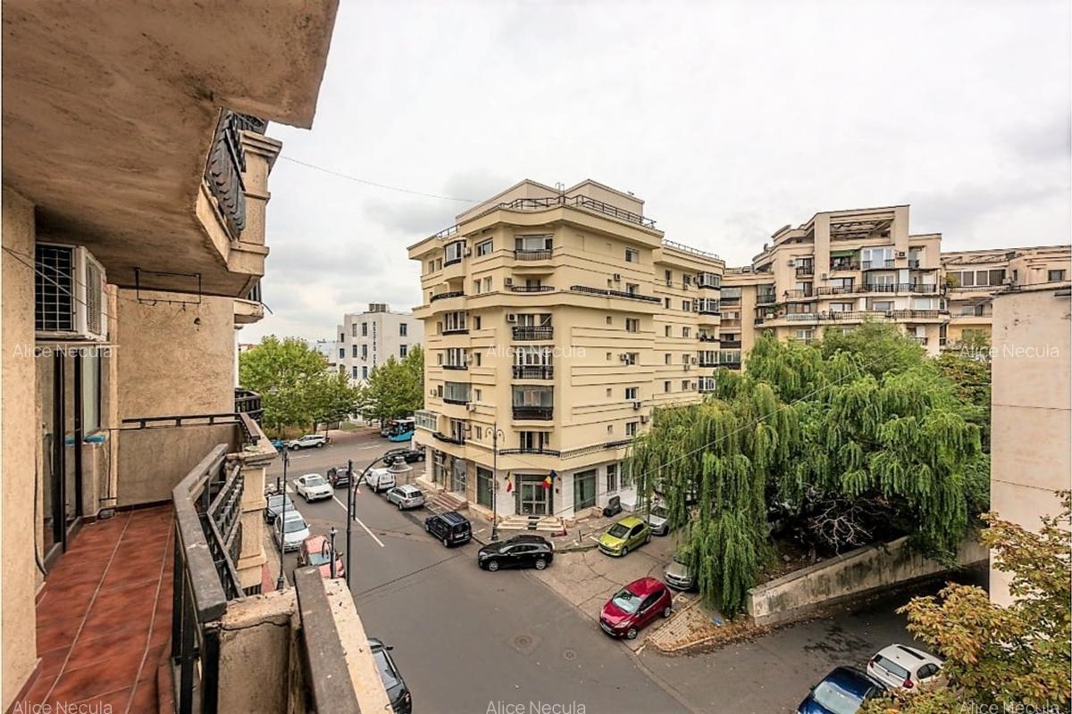 Unirii - Negru Voda, apartament 2 camere spatios, 70 mp. - 1