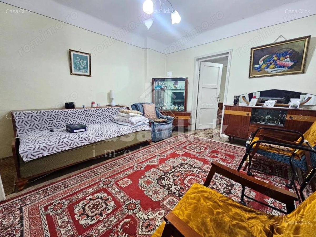 Apartament cu poten?ial ?i lini?te, parter inalt, pe strada Cezar col? cu Traian - 1 Apartament cu poten?ial ?i lini?te, parter inalt, pe strada Cezar col? cu Traian - 1