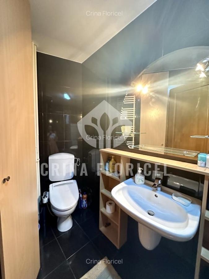 Vanzare 2 camere vis-a-vis Grand Hotel Bucharest  - Piata Universitatii - 8