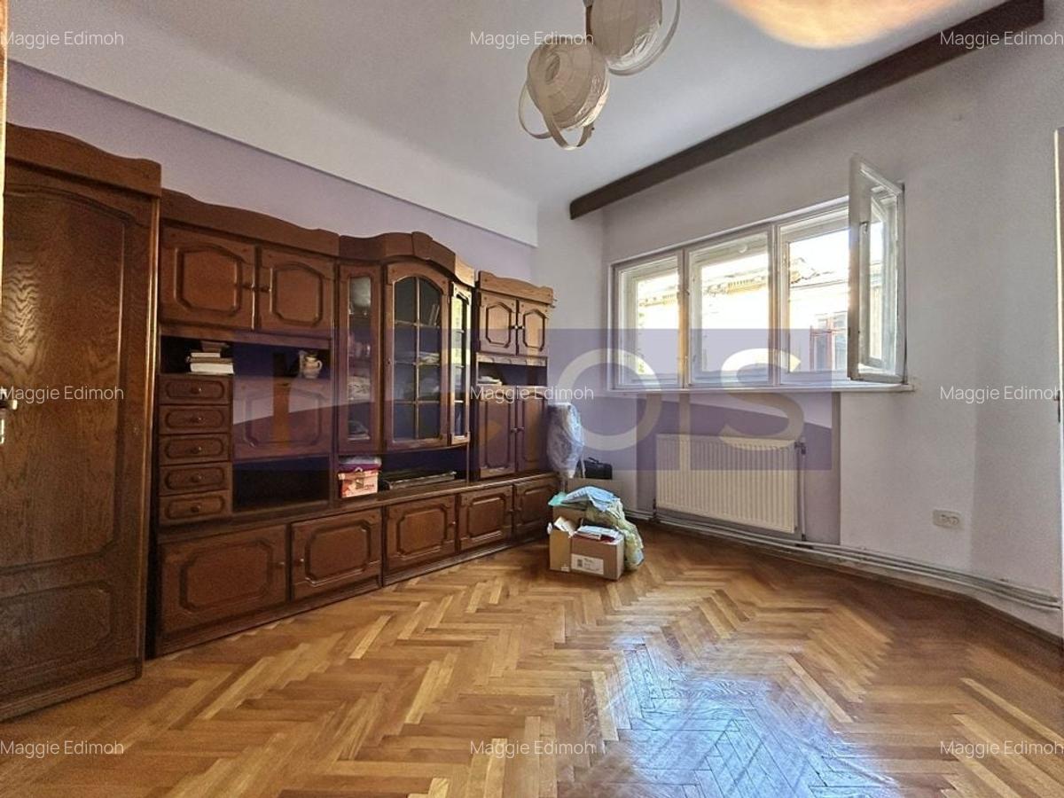 Apartament cu 4 camere circular în Universitate - 8