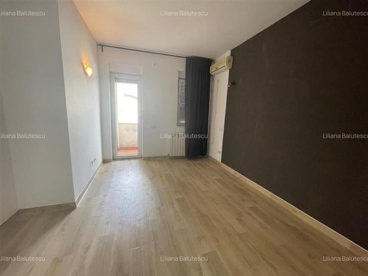 Parcul Circului, vila noua D+P+1+M, 9 camere, 380 mp, curte 180 mp, garaj 2 masi - 6