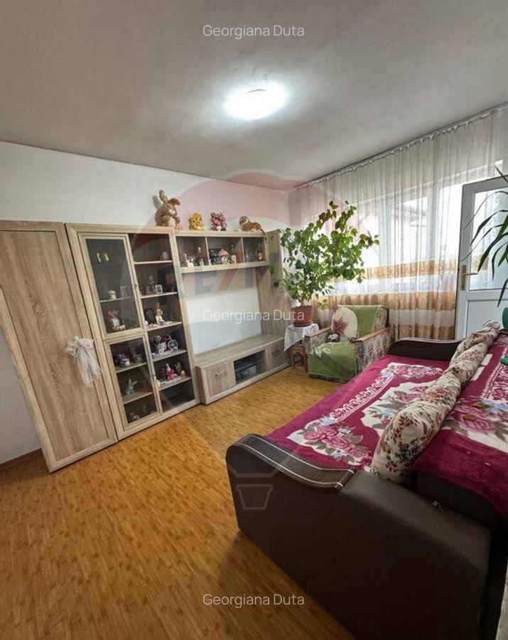 Apartament cu 3 camere in Guge?ti - 5