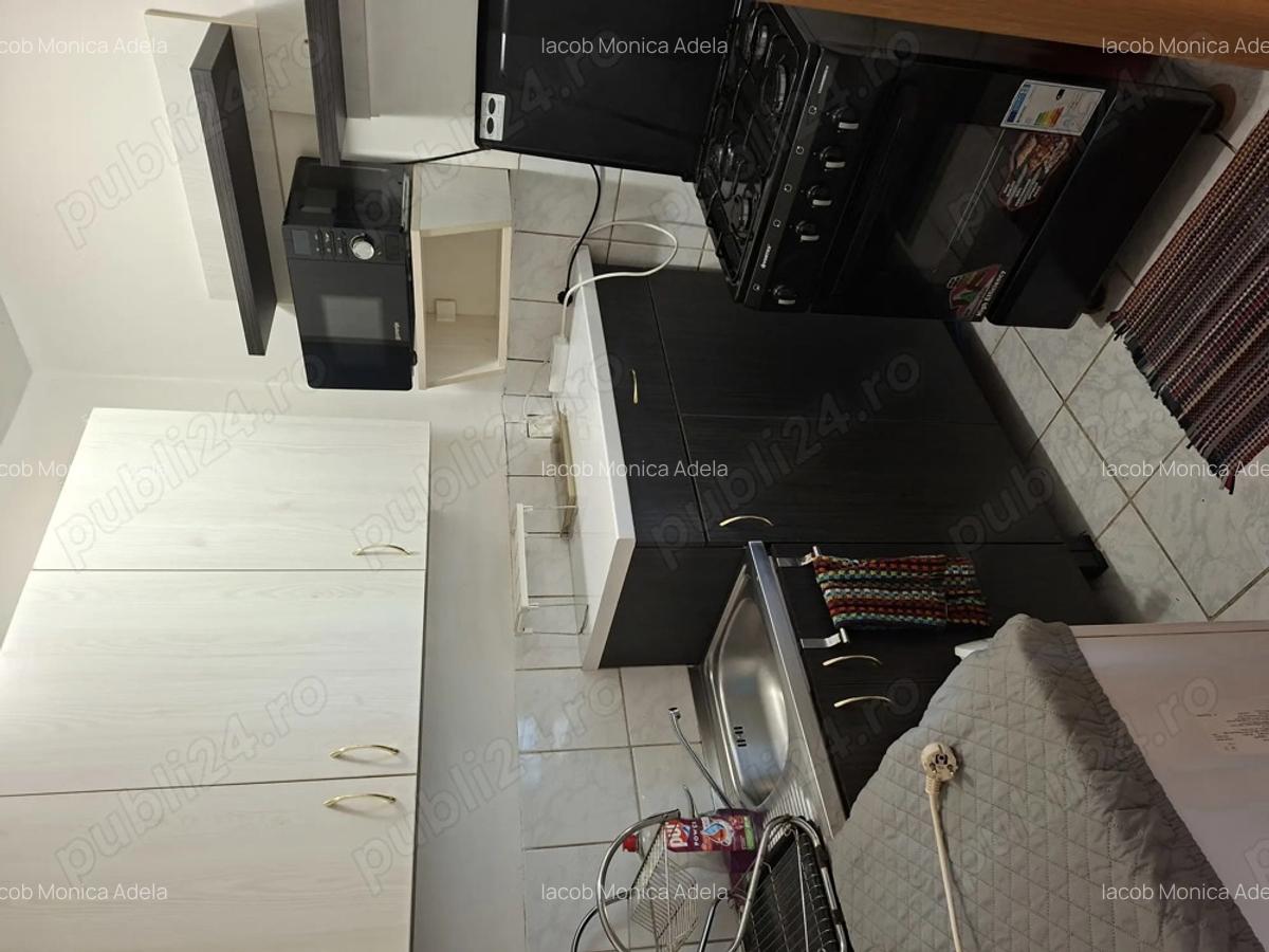 Inchiriez garsoniera - 2