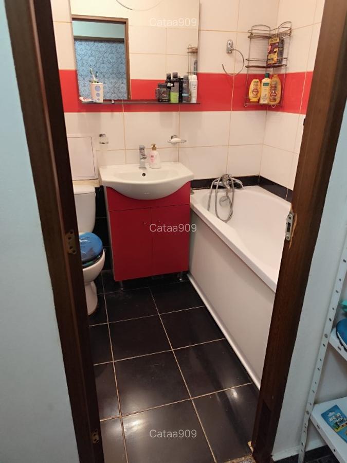 Proprietar vând apartament decomandat 3 camere - 10