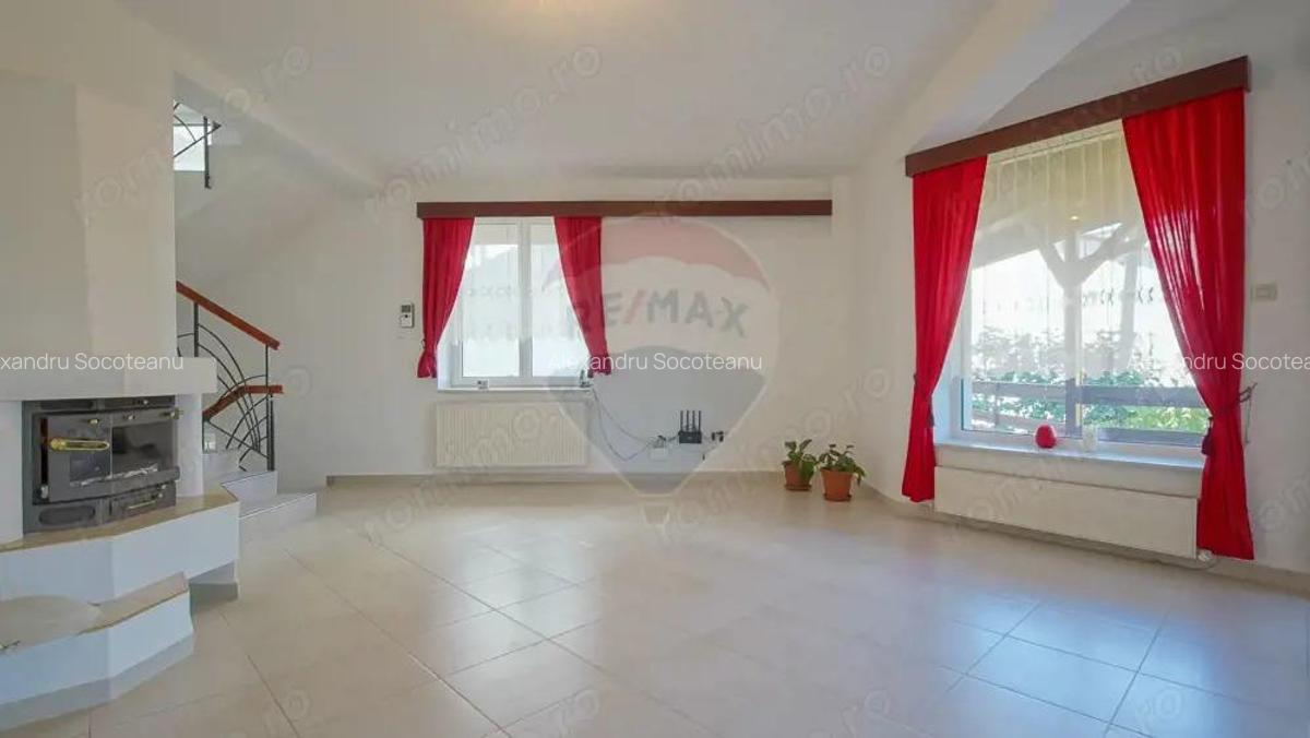 ELEGAN?A URBANA IN INIMA BRA?OVULUI | PETOFI SANDOR 4B CENTRUL ISTORIC - 20