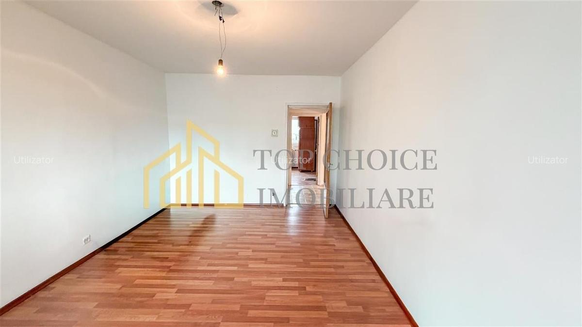 APARTAMENT 3 CAMERE CU VEDERE MIXTA  TITULESCU / VICTORIEI  75 MP - 4