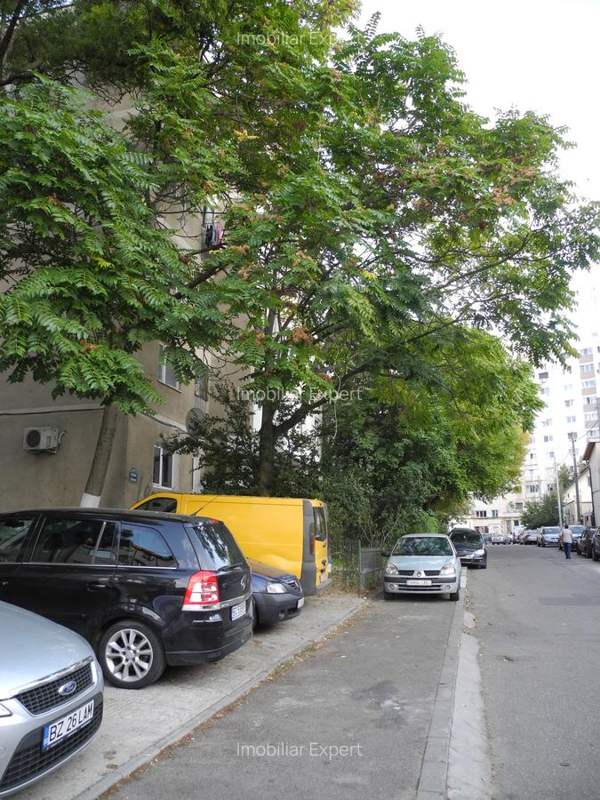 Garsonieră decomandată, mobilată în Crângași - 9