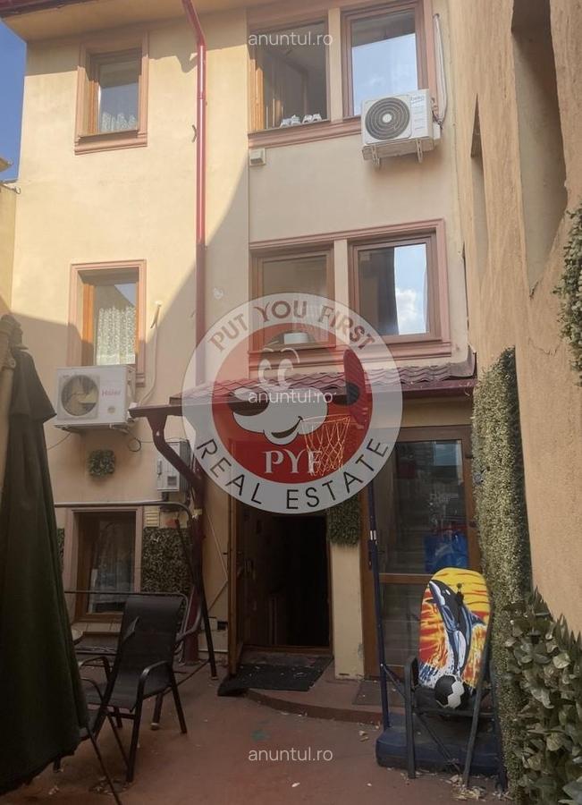 Piata Gemeni | 2 Vile in curte proprie | 7 camere | 250mp utili | B10920 - 1