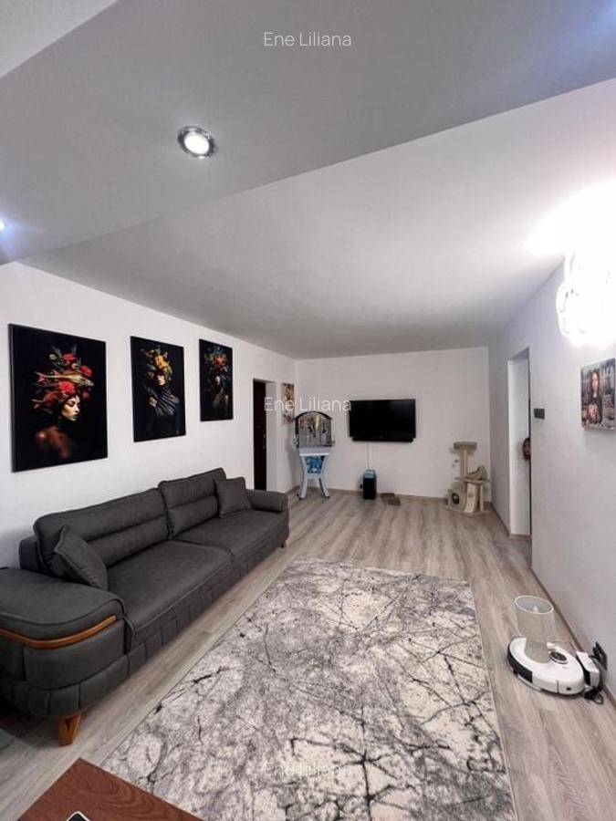 Apartament 3 camere, 62 mp, zona Scoala nr. 11 - fostul Complex Continental - 1