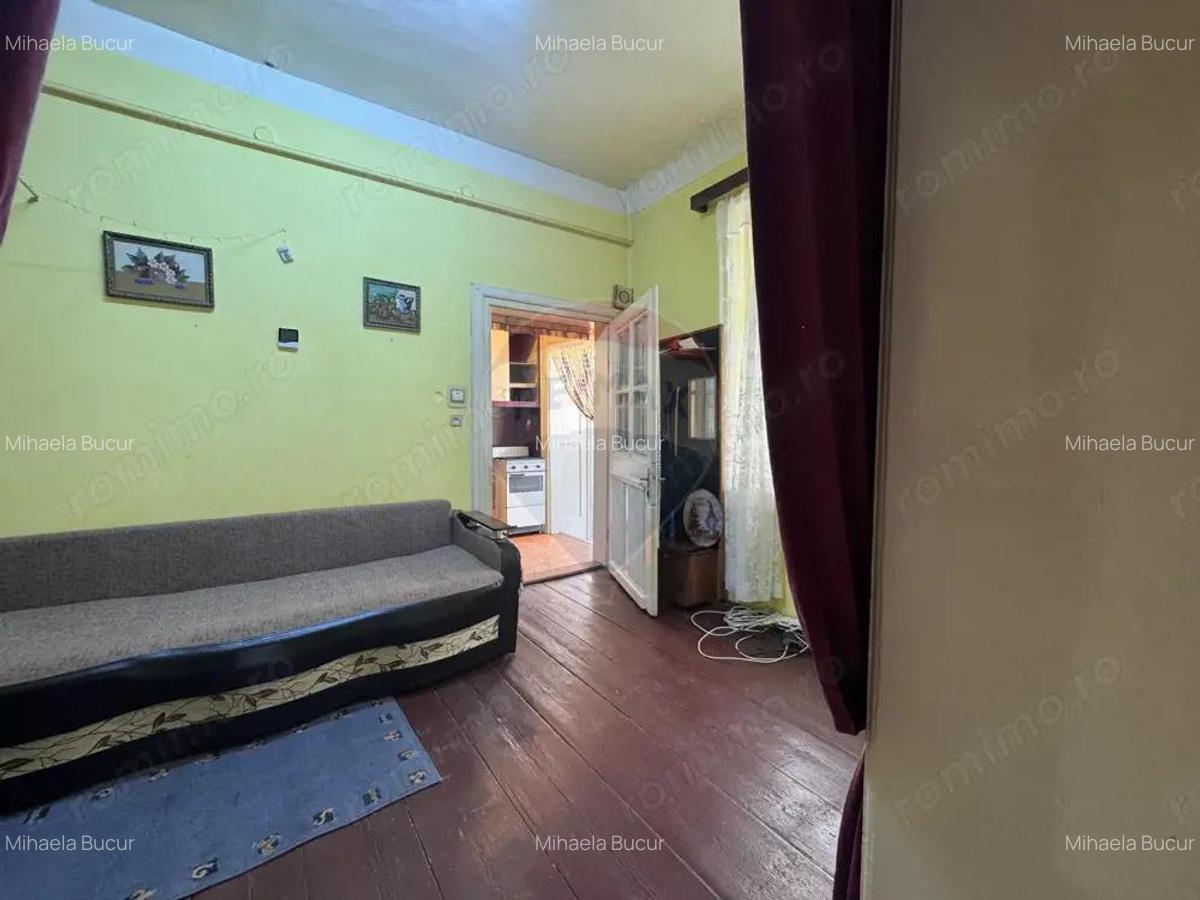 Ap. 2 camere + pivni?a boltita, str. Nicolae Iorga - 5
