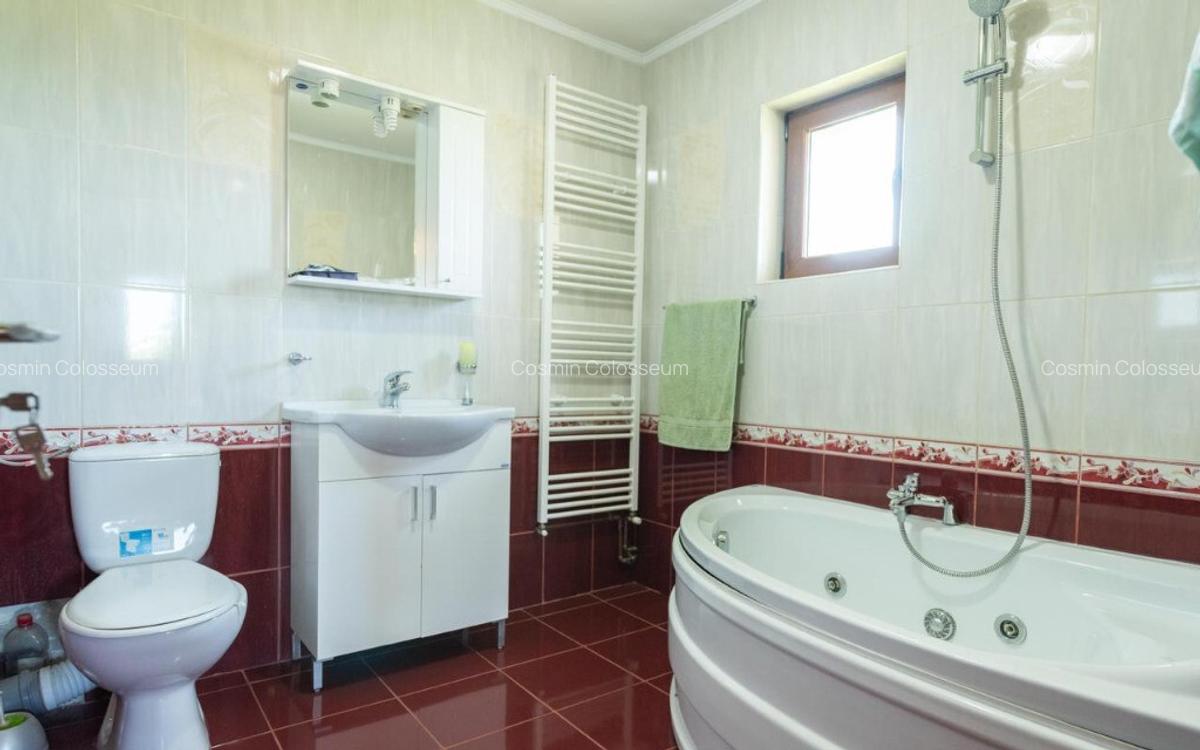 Casa deosebita in zona centrala Sanpetru teren generos! - 11