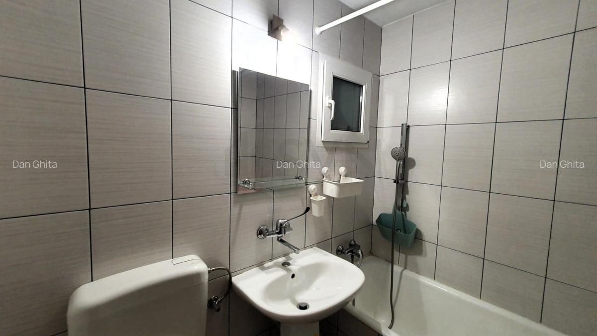 Apartament cu 3 camere decomandat în Sălaj - 10