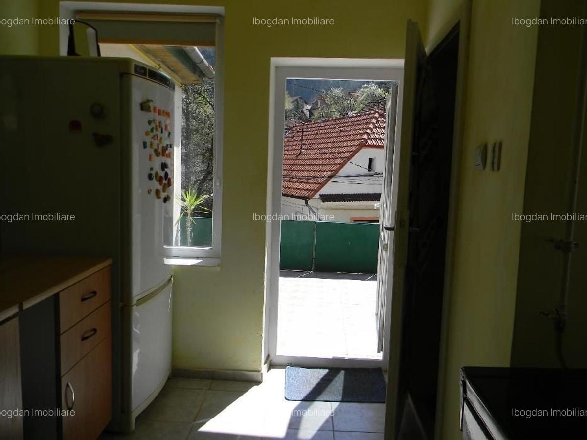 Apartament cu 2 camere la casă în zona Schei, COD 8191 - 9