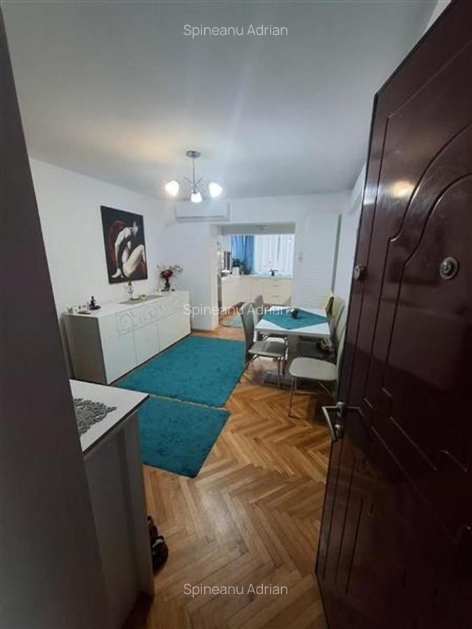 Ap 4 camere, zona ultracentrala - Medicina, etaj 2 amenajat, COMISION 0 - 3