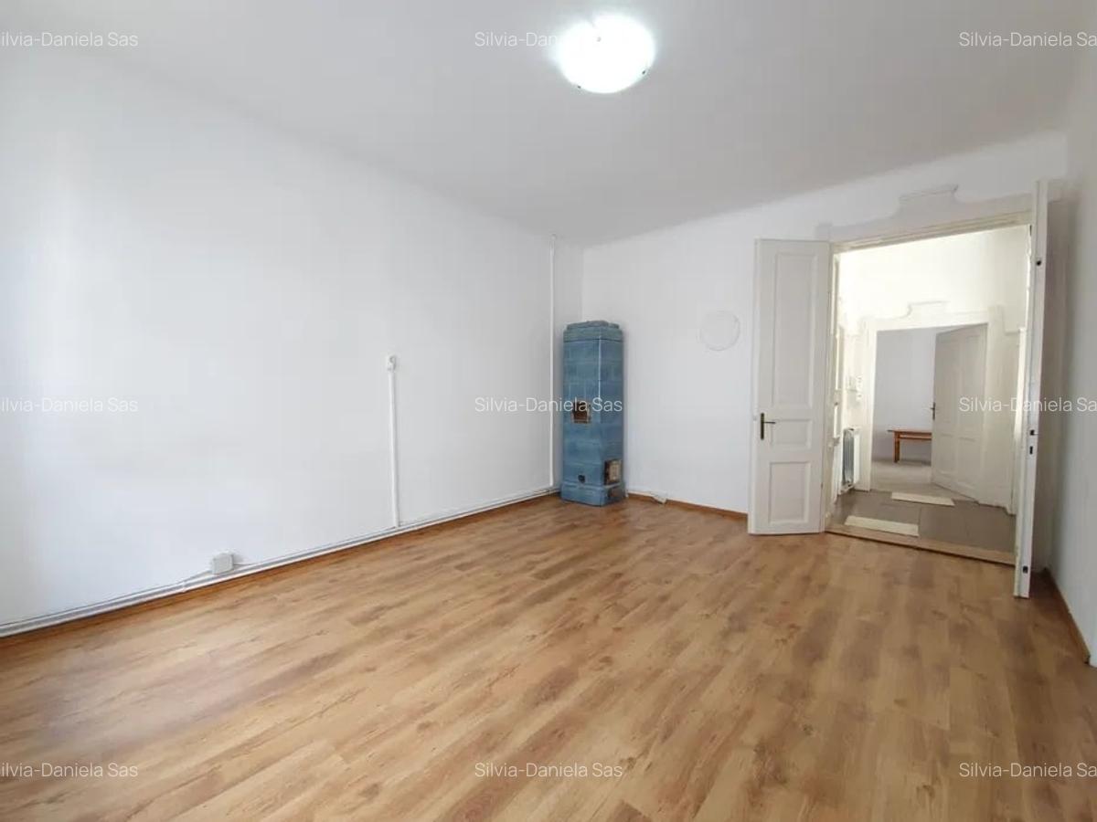 Vila de inchiriat, PET FRIENDLY, 3 camere, 70 mp, curte, zona Parcul Cetatuia - 5