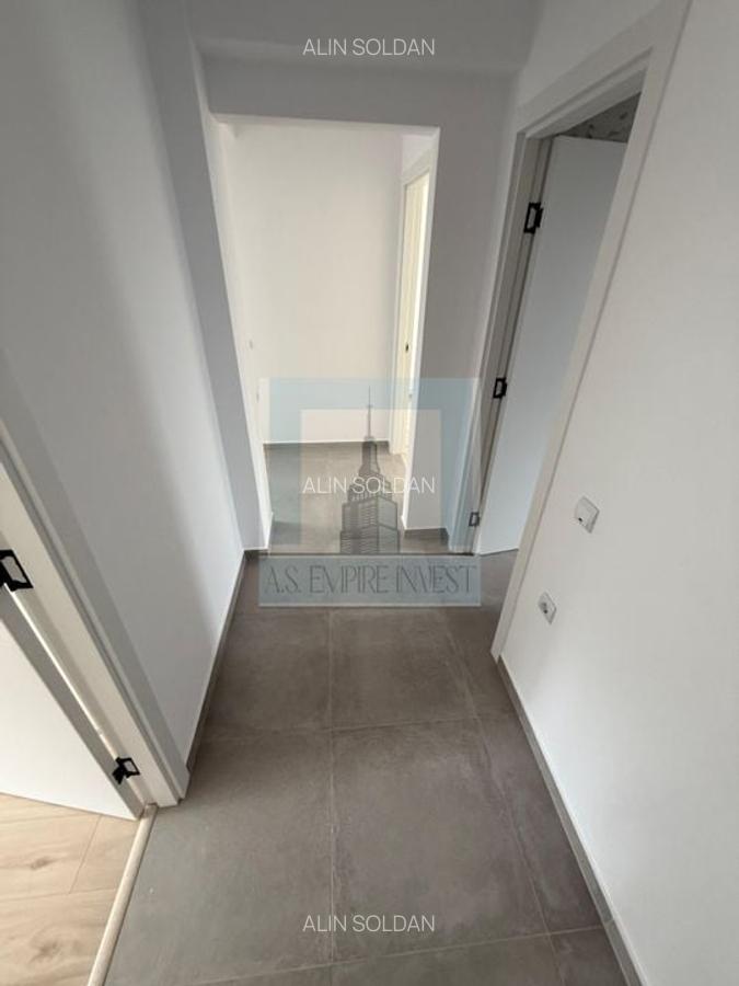 Apartament 4 camere renovat complet, etj. 1/4 - zona Tractorul - 7