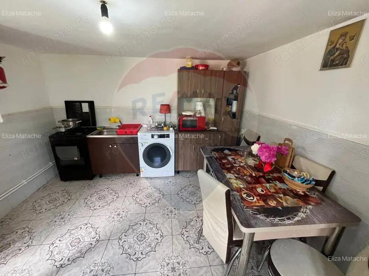 Vila multifunc?ionala cu 3 corpuri, langa Campulung-Muscel - 13