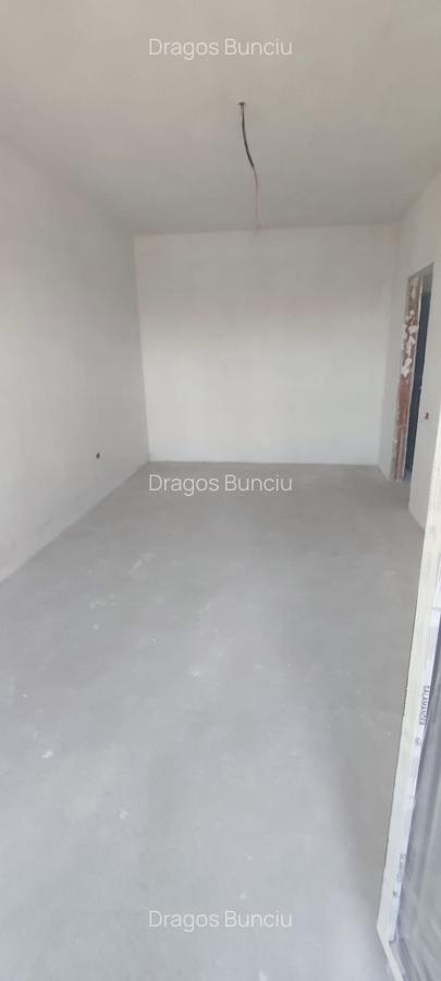 Apartament cu 2 camere decomandat în Apărătorii Patriei - 6