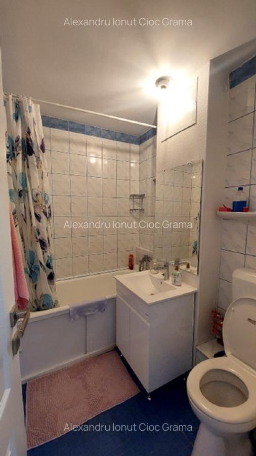 Garsoniera Mihai Bravu luminoasa vedere stradala - 11