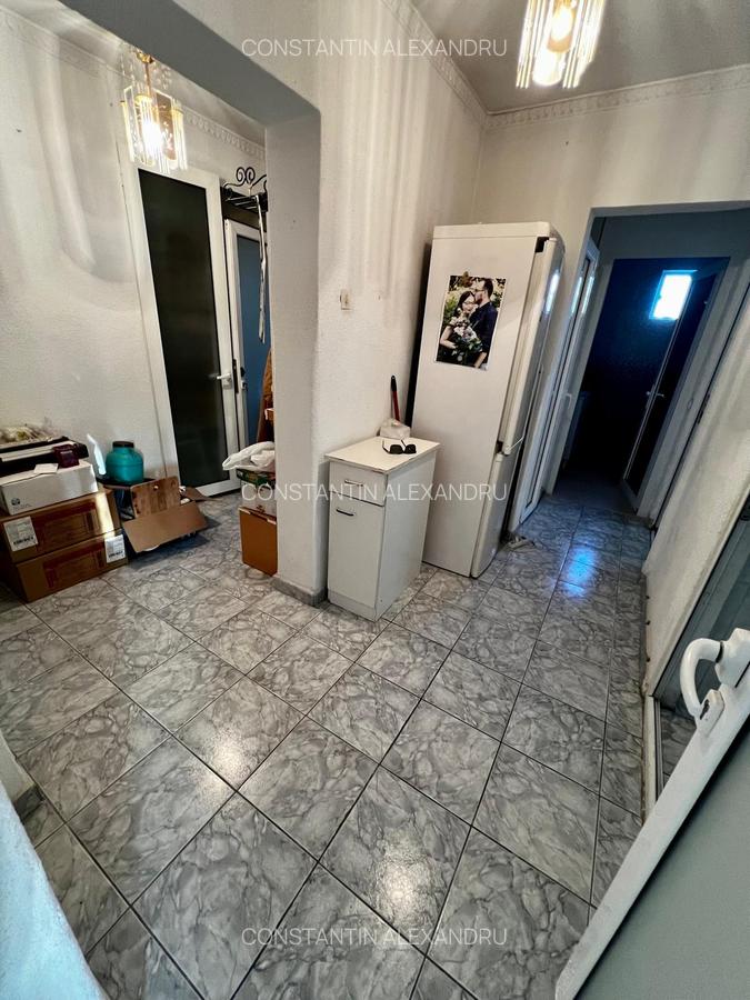 Apartament cu 3 camere in Micro 18 - 7