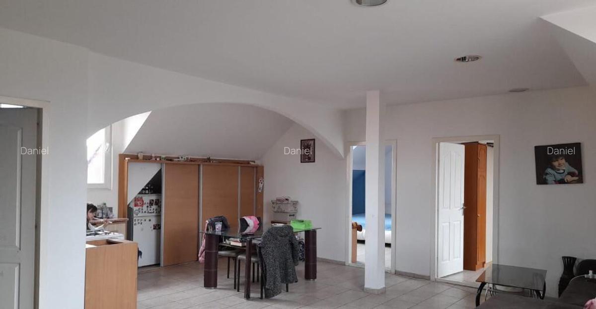 Apartament la vila, 3 camere Cisnadie ultracentral et 2 - 1