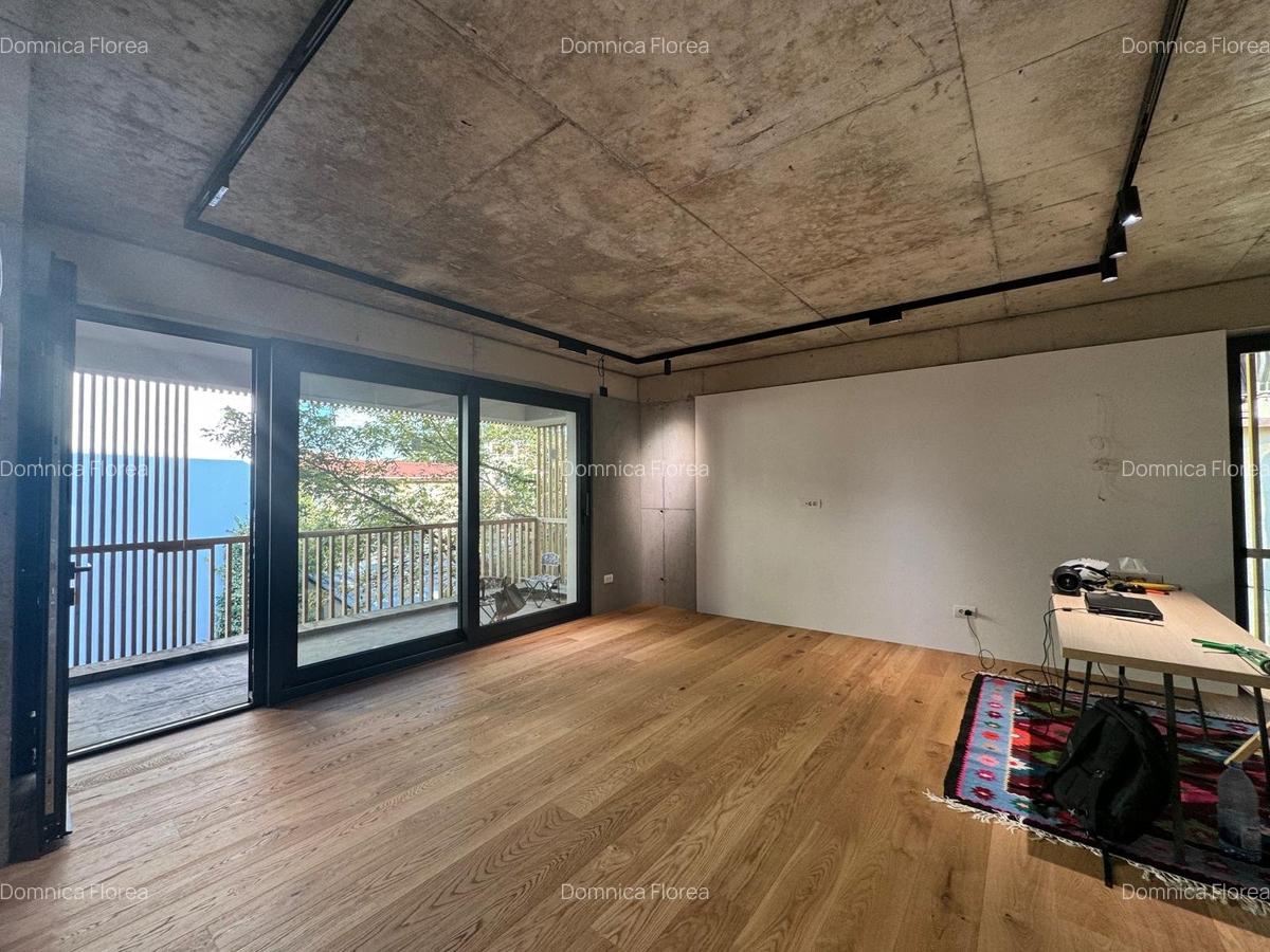 Apartament cu 3 camere semidecomandat în Dorobanți - 1