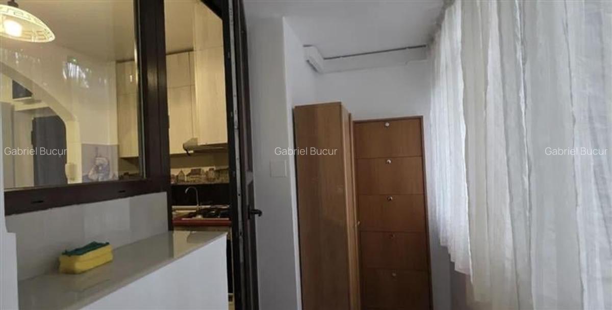 Inchiriere Apartament 3 Camere Semidecomandat Berceni-Nitu Vasile - 8