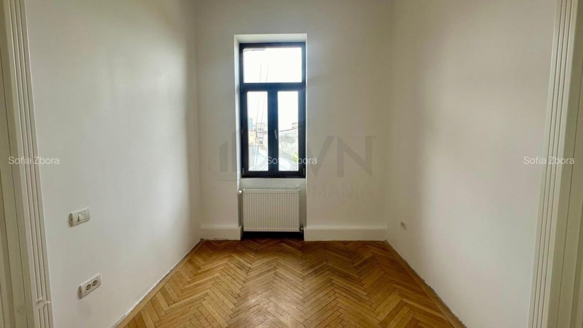 Apartament cu 4 camere decomandat în P-ța Unirii - 6