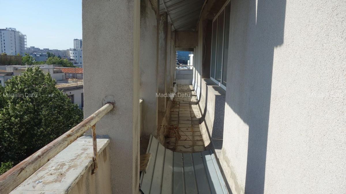 Calea  Victoriei-Piata Sfintii Voievozi: 171mp+55 mp terasa - 26