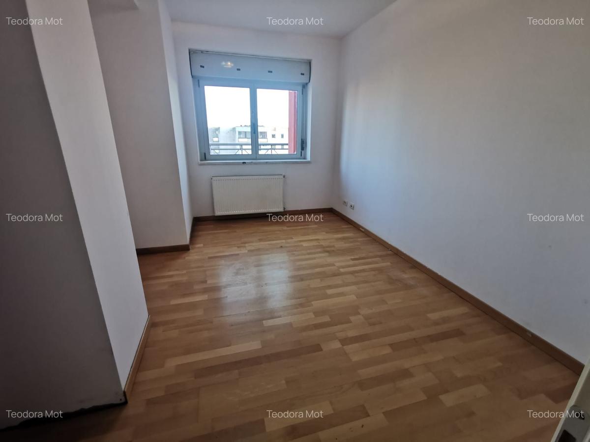 De inchiriat penthouse cu 4 camere – Complexul The Ring - 10