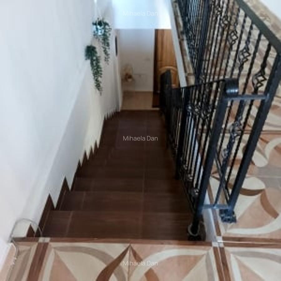 Casa individuala de vanzare- zona Fundeni - 27