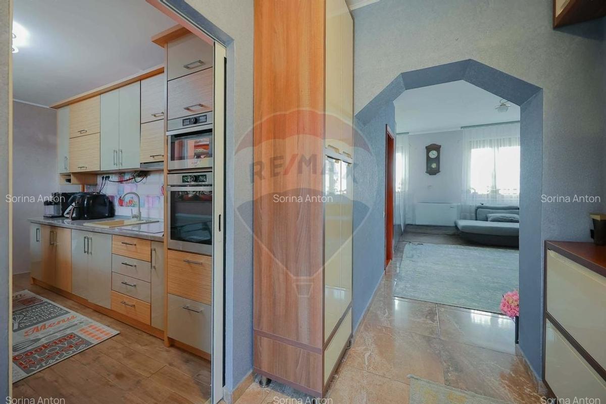 Apartament cu 4 camere decomandat, mobilat în Central - 9